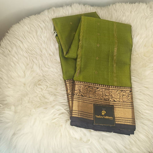 Pure Kanchipuram Silk Saree - GREEN AND BROWN