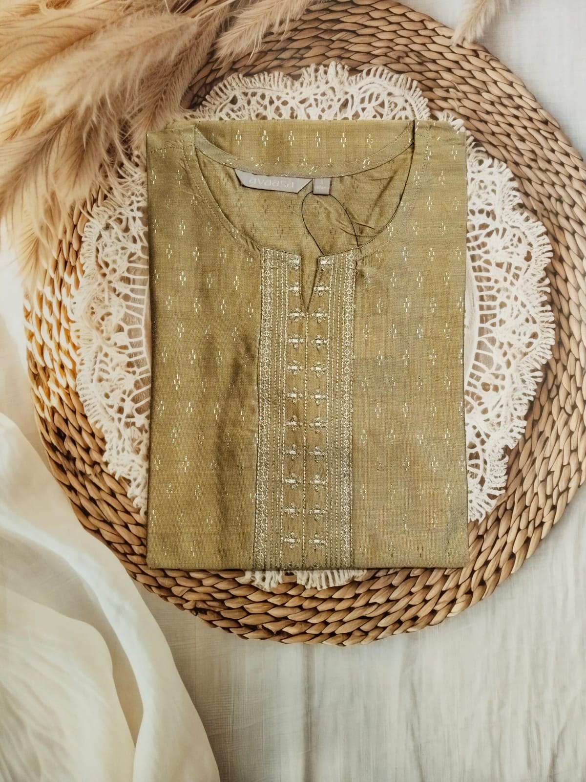 AVAASA CREAM KURTA
