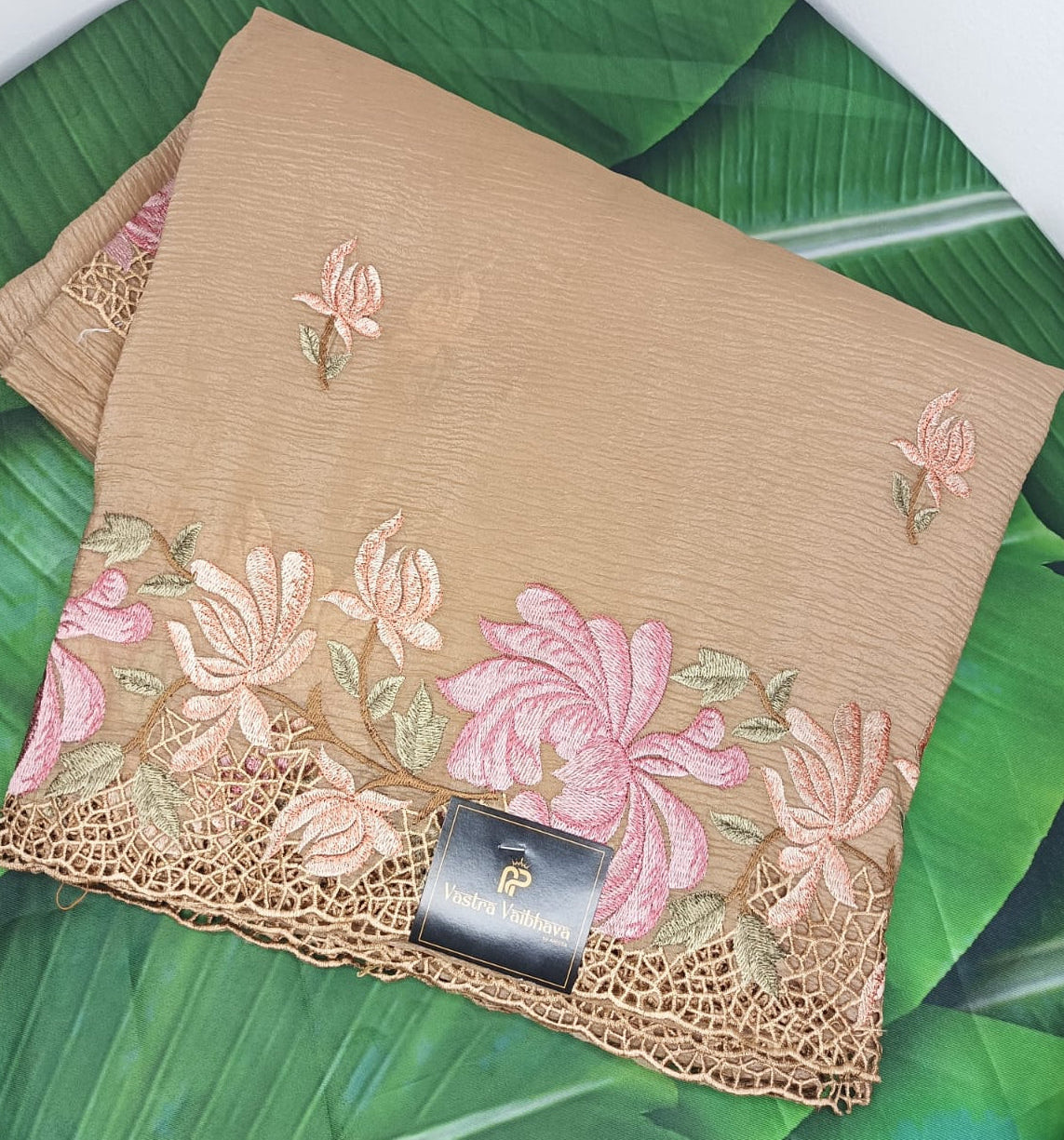 Windy Crush Flower with Work Saree- Soft Beige