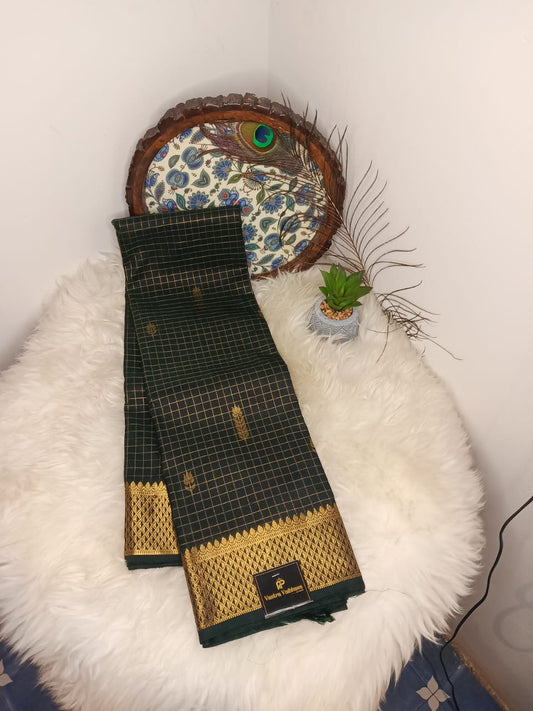 Pure Kanchipuram Silk Saree-Checks