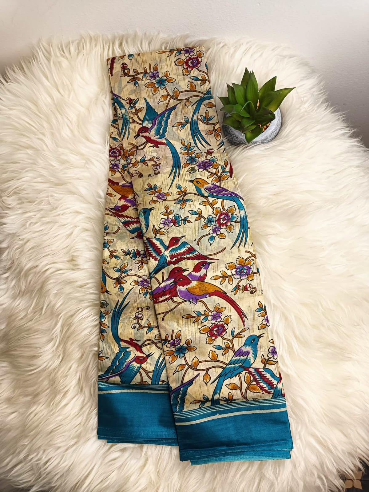 Bird Print Banana Stem Saree – Matchbox Size Folding (No Blouse)