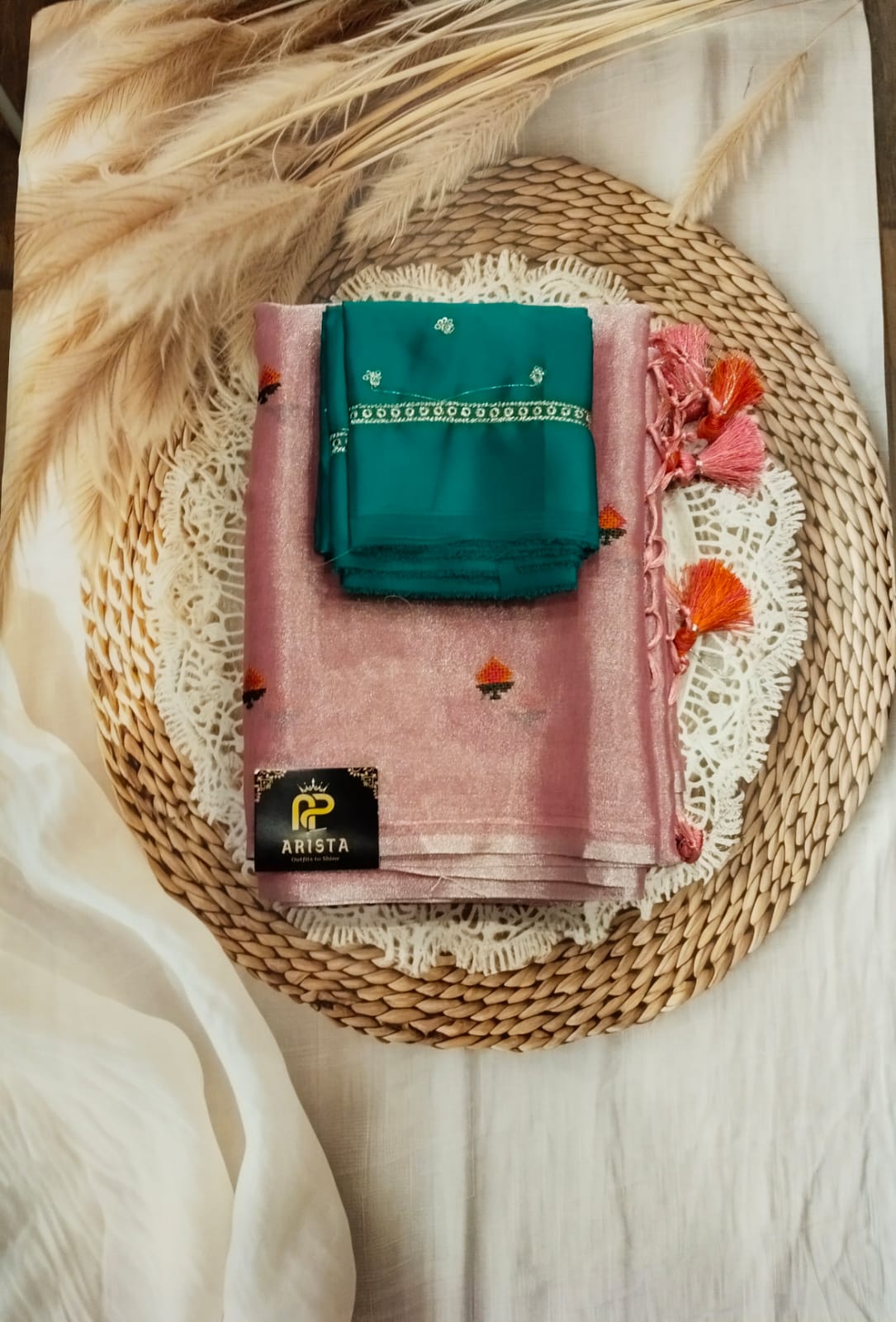 Linen Embroidery Sarees(Janaki)