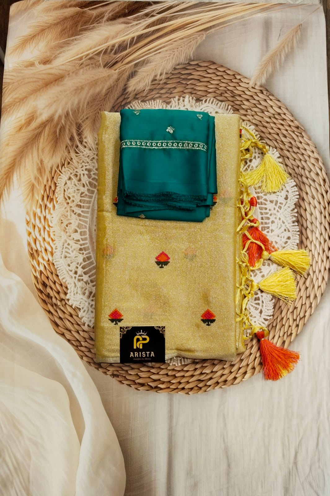 Linen Embroidery Sarees(Janaki)