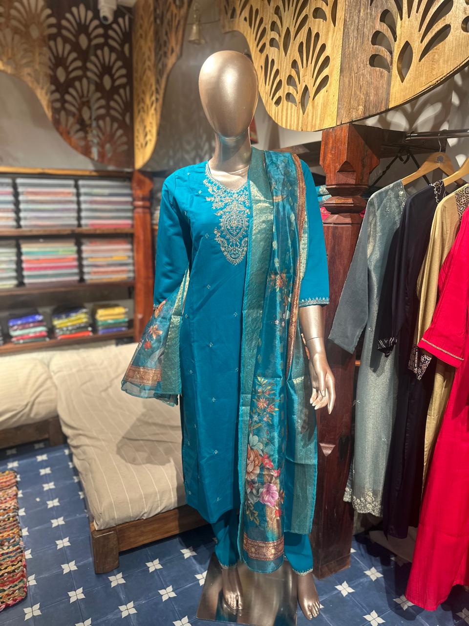 BLUE COLOUR MODAL SILK 3 PCS SETS