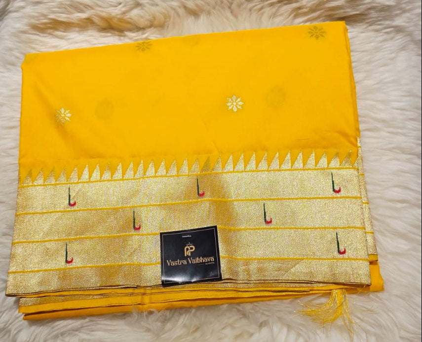 Semi Soft Silk Paithani Saree