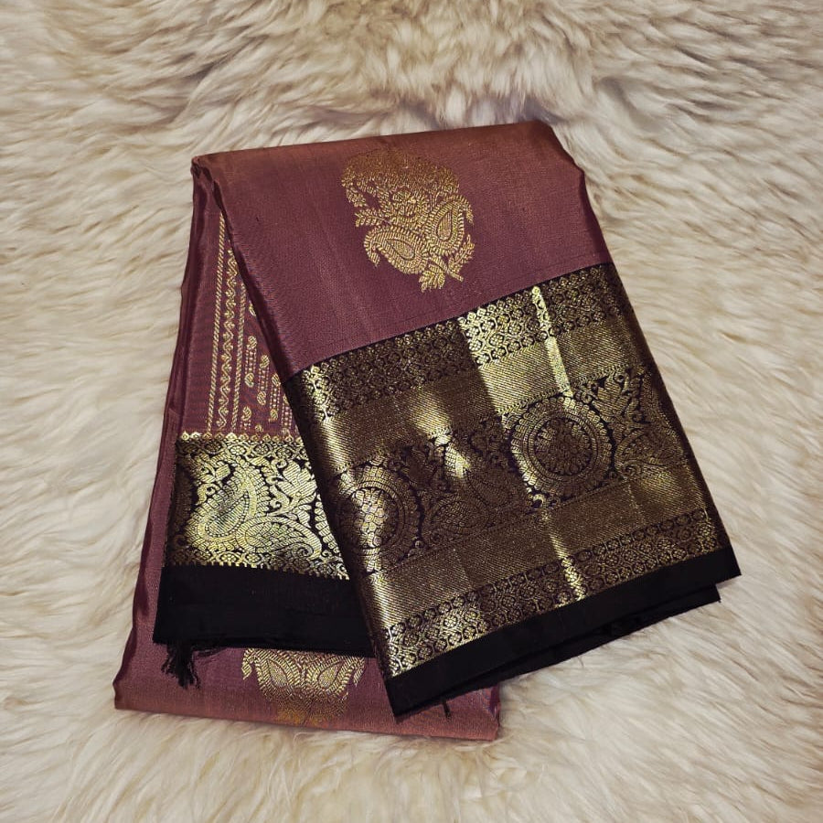 Pure Kanchipuram Silk Saree – Onion pink & Coffee Brown Zari Border