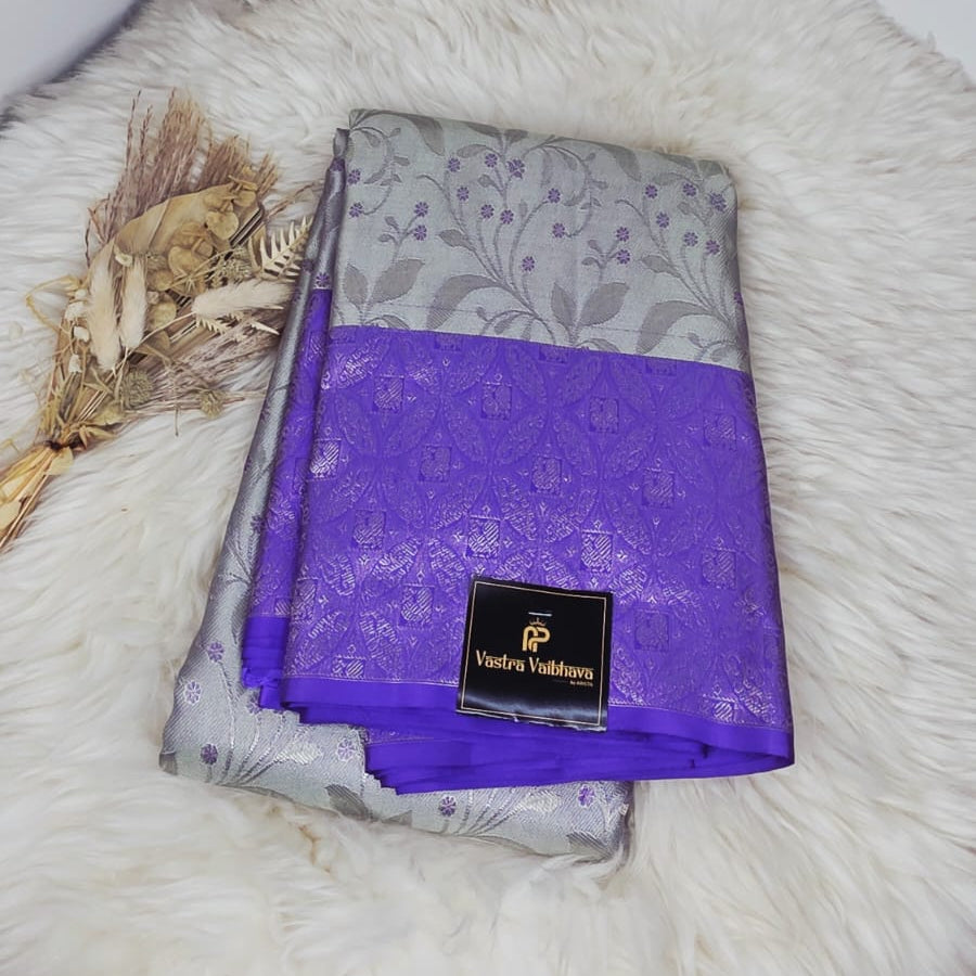Pure Kanchipuram Silk Saree – Elegant Silver Grey With Royal Purple Contrast
