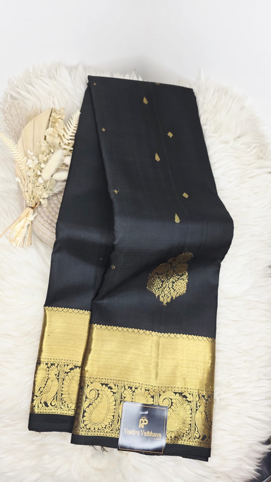 Pure Kanchipuram Silk Saree – Classic Black With Rich Gold Zari Border