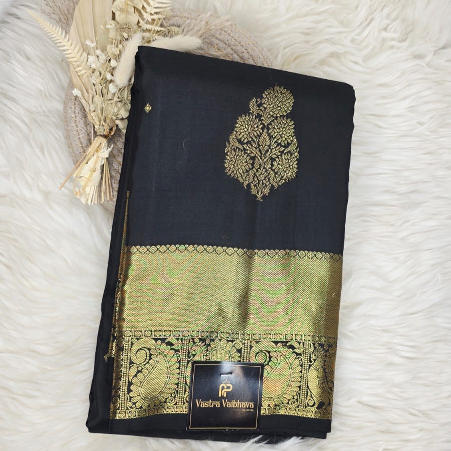 Pure Kanchipuram Silk Saree – Classic Black With Rich Gold Zari Border