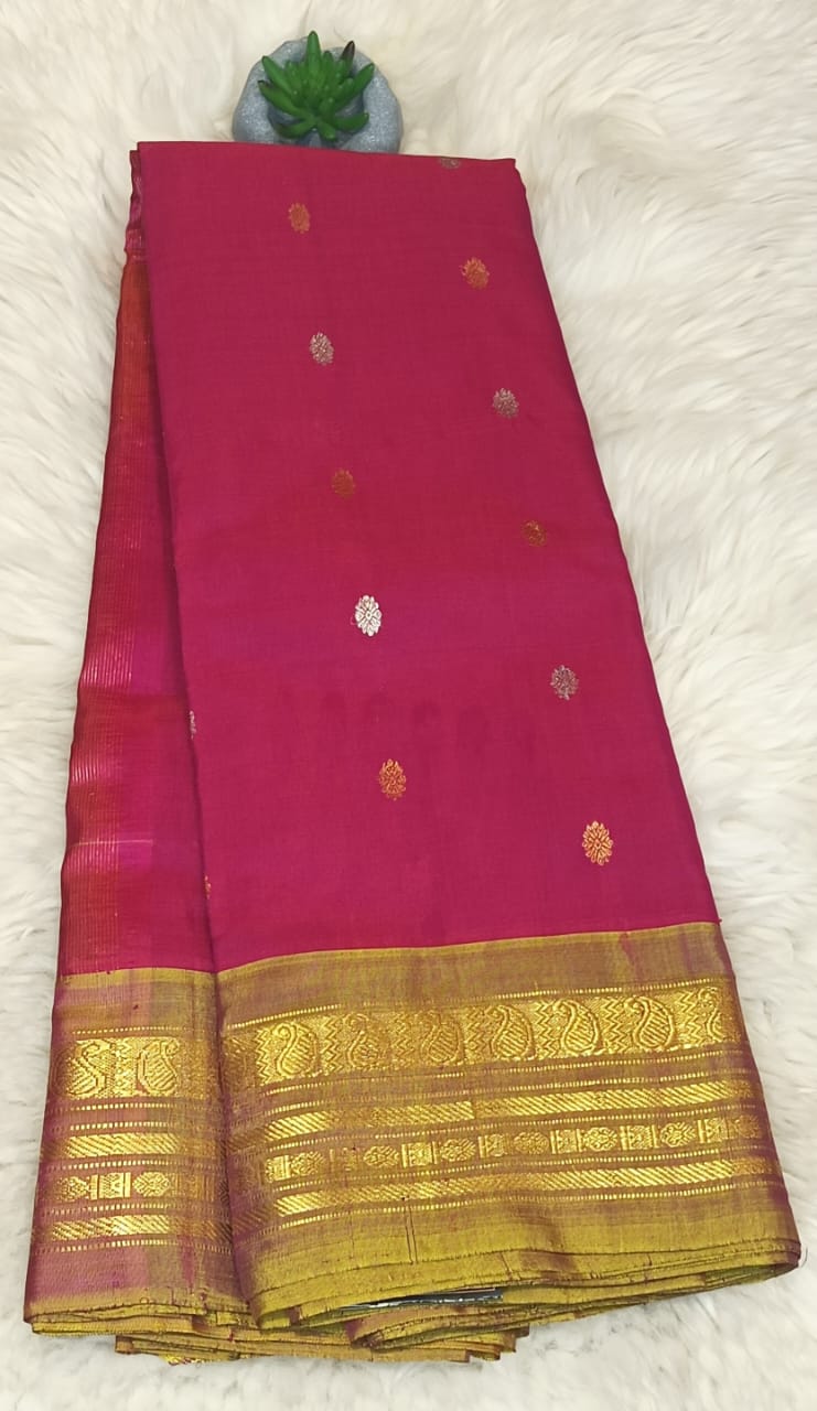 Pure Gadwal Butta Saree - Magenta Pink