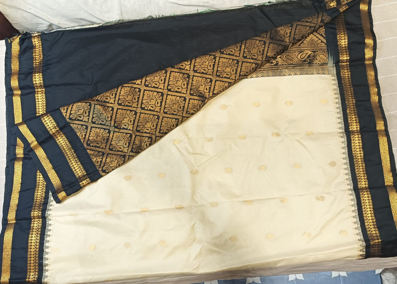 Pure Gadwal Seco silk - Cream