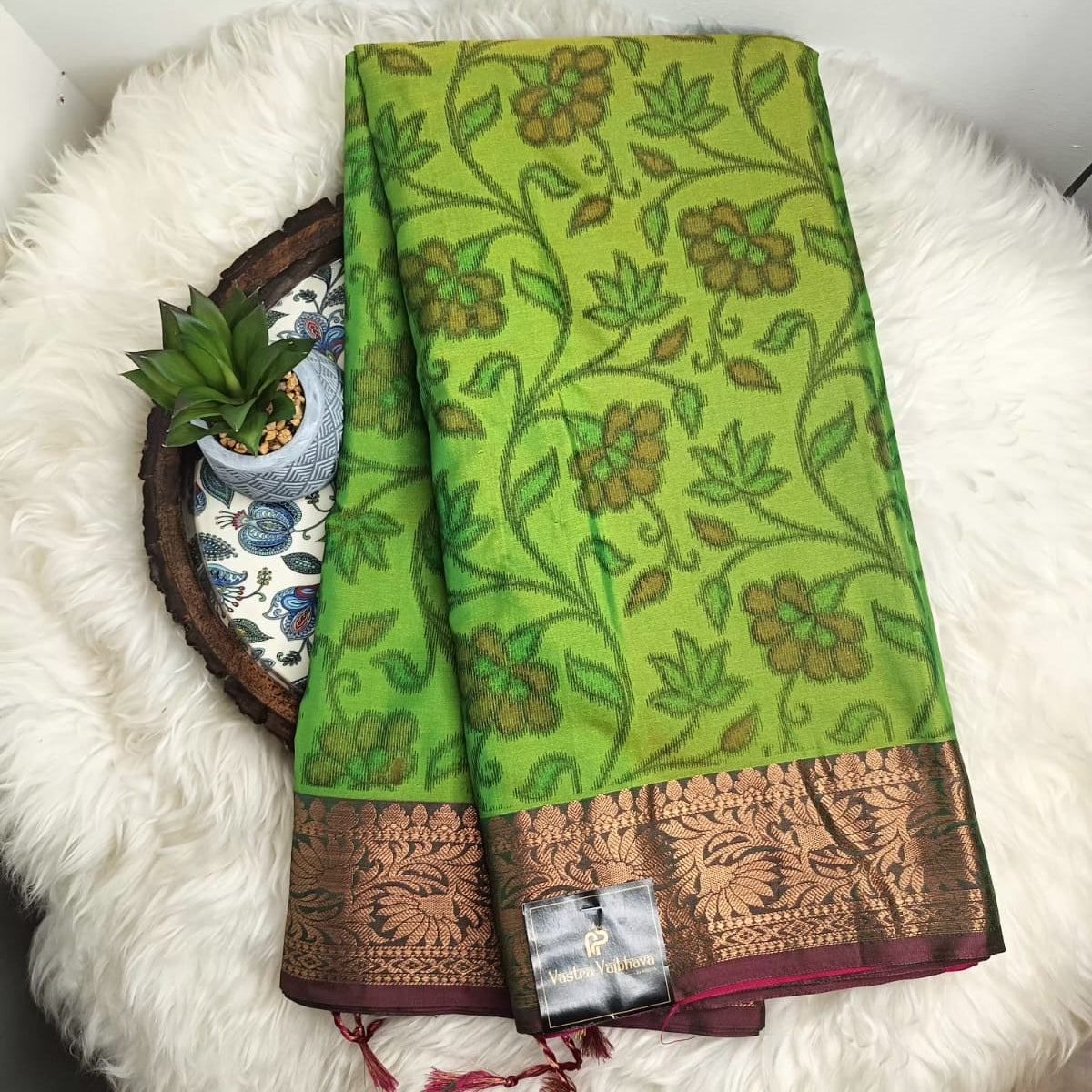 Semi Banarasi Mashroo Silk Saree