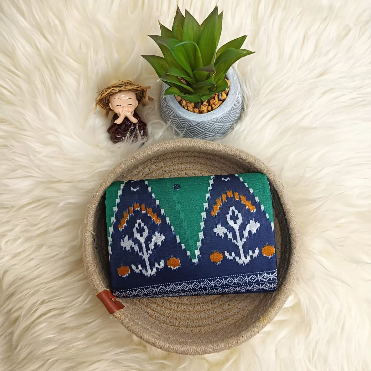 Ikat Design Banana Stem Saree – Matchbox Size Folding (No Blouse)