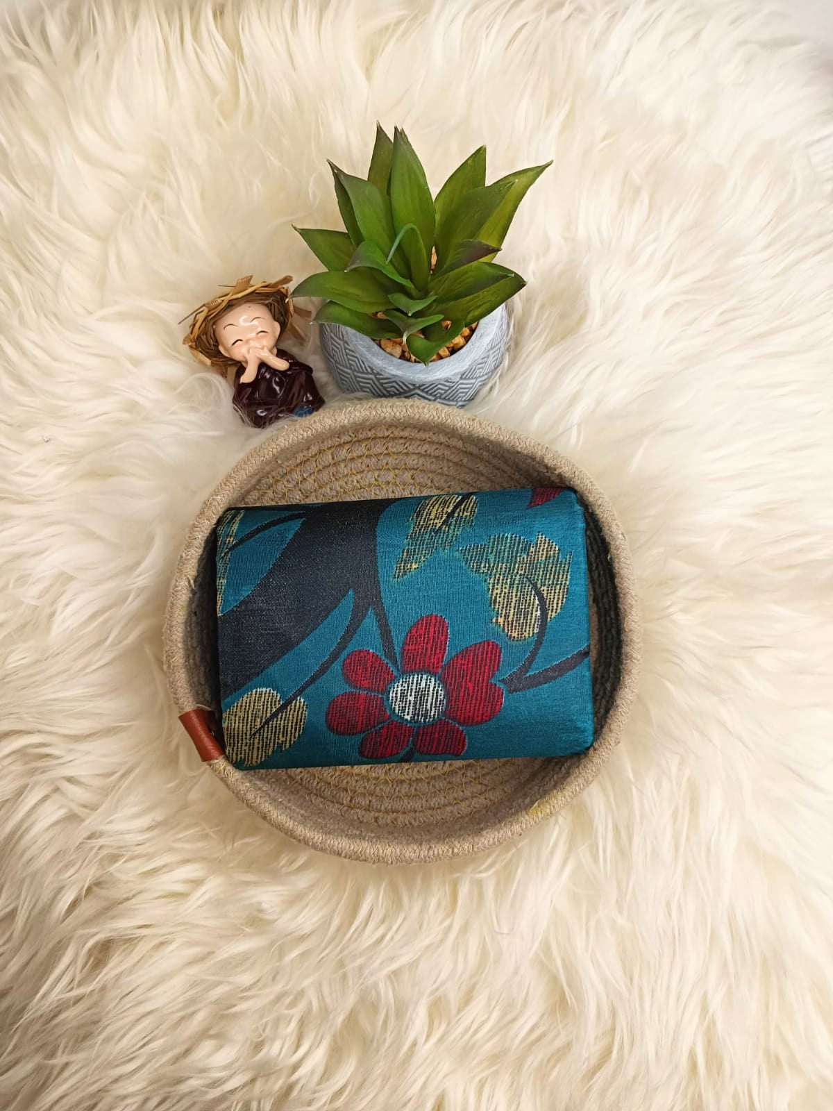 Teal Floral Banana Stem Saree – Matchbox Size Folding (No Blouse)