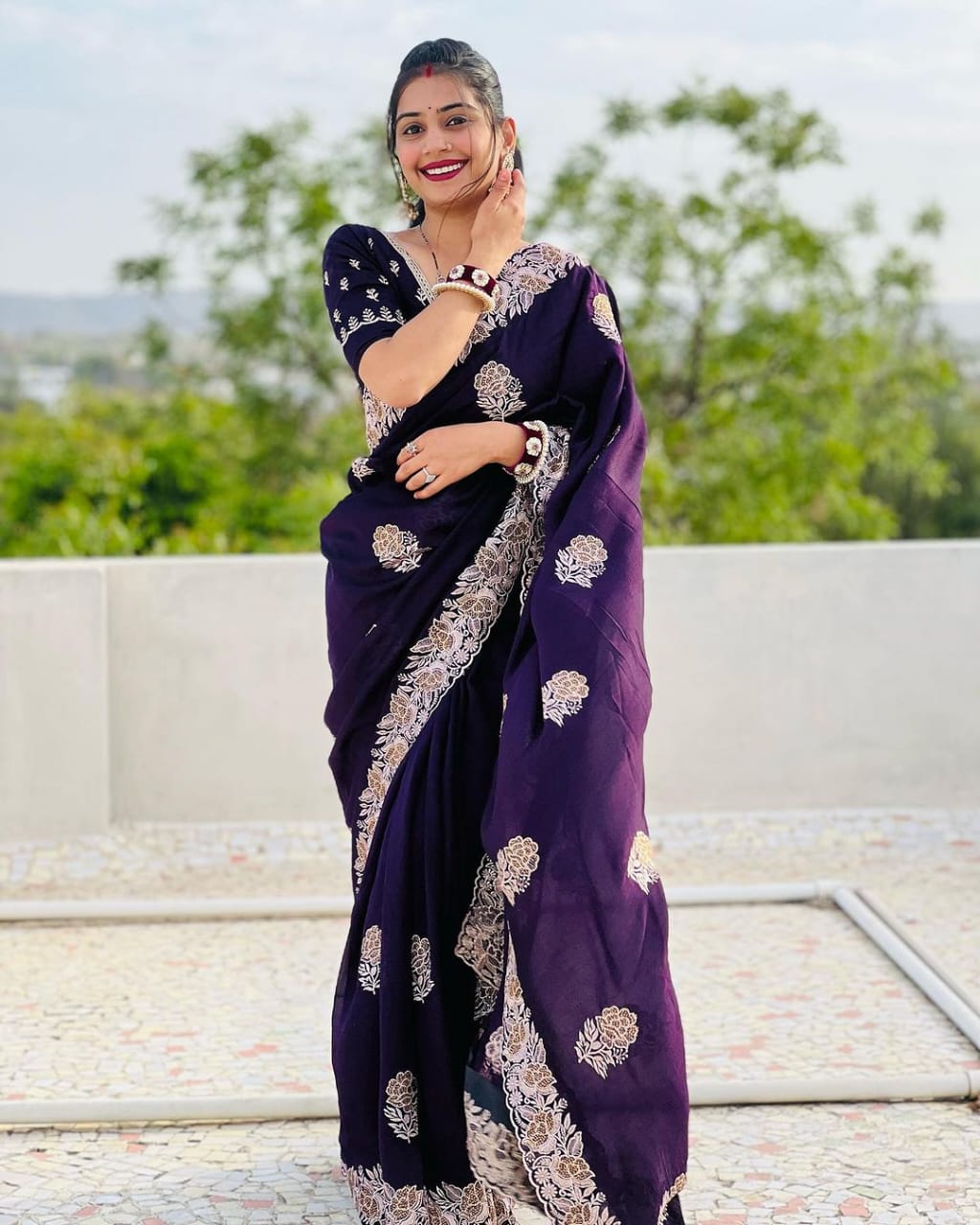 Vichitra Silk Saree with Stone work/Wine