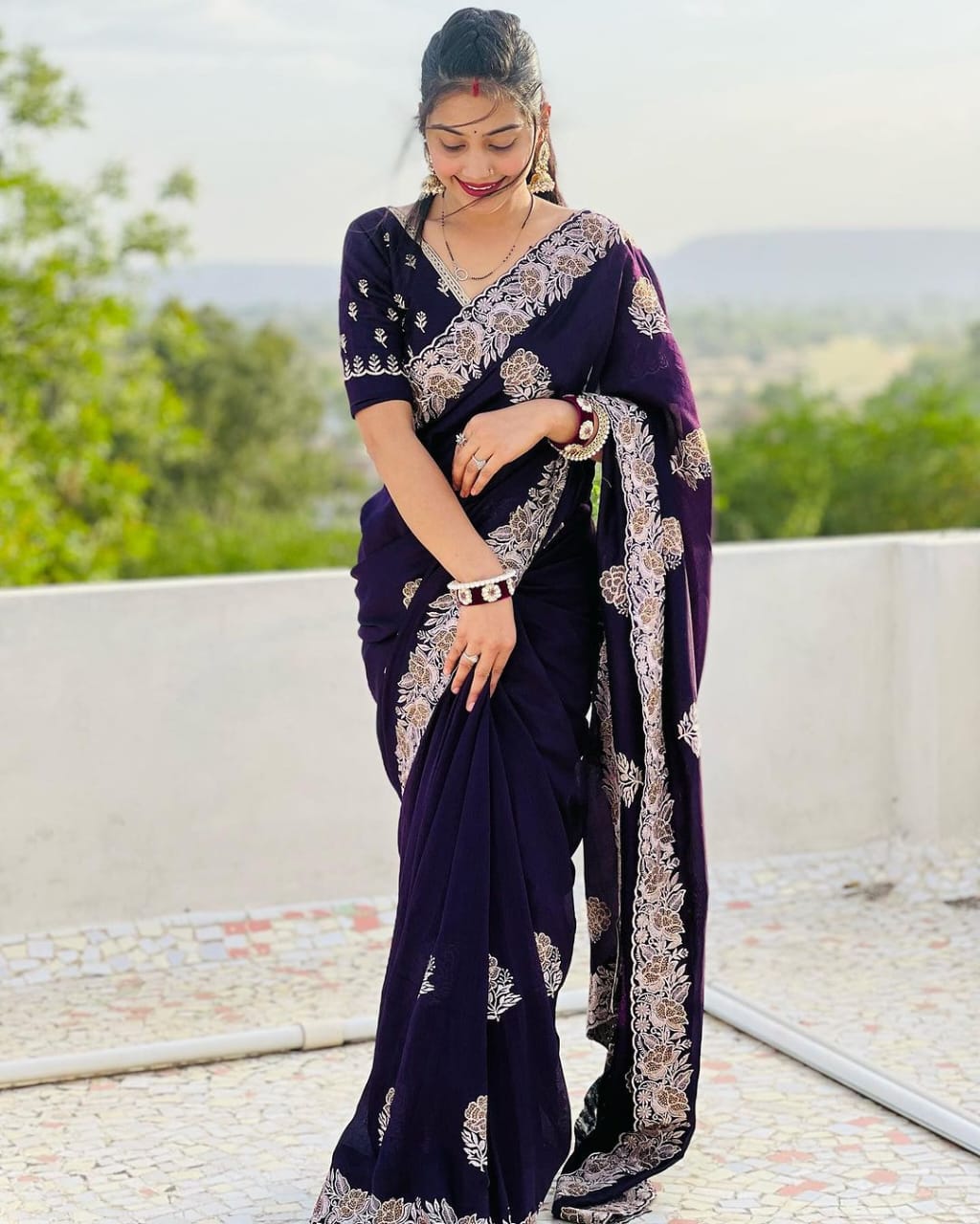 Vichitra Silk Saree with Stone work/Wine