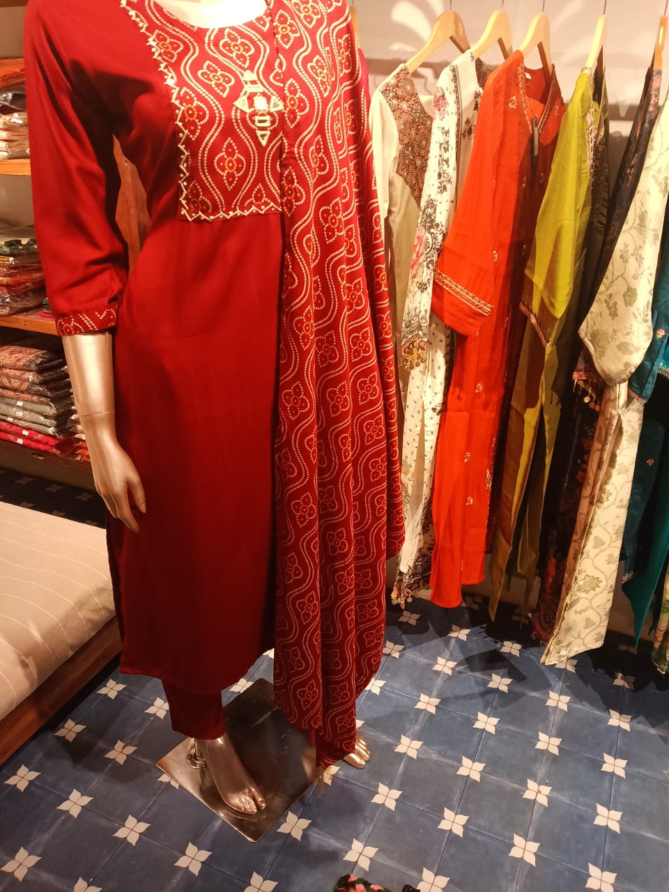 RED COLOUR GAJI SILK 3PCS SET