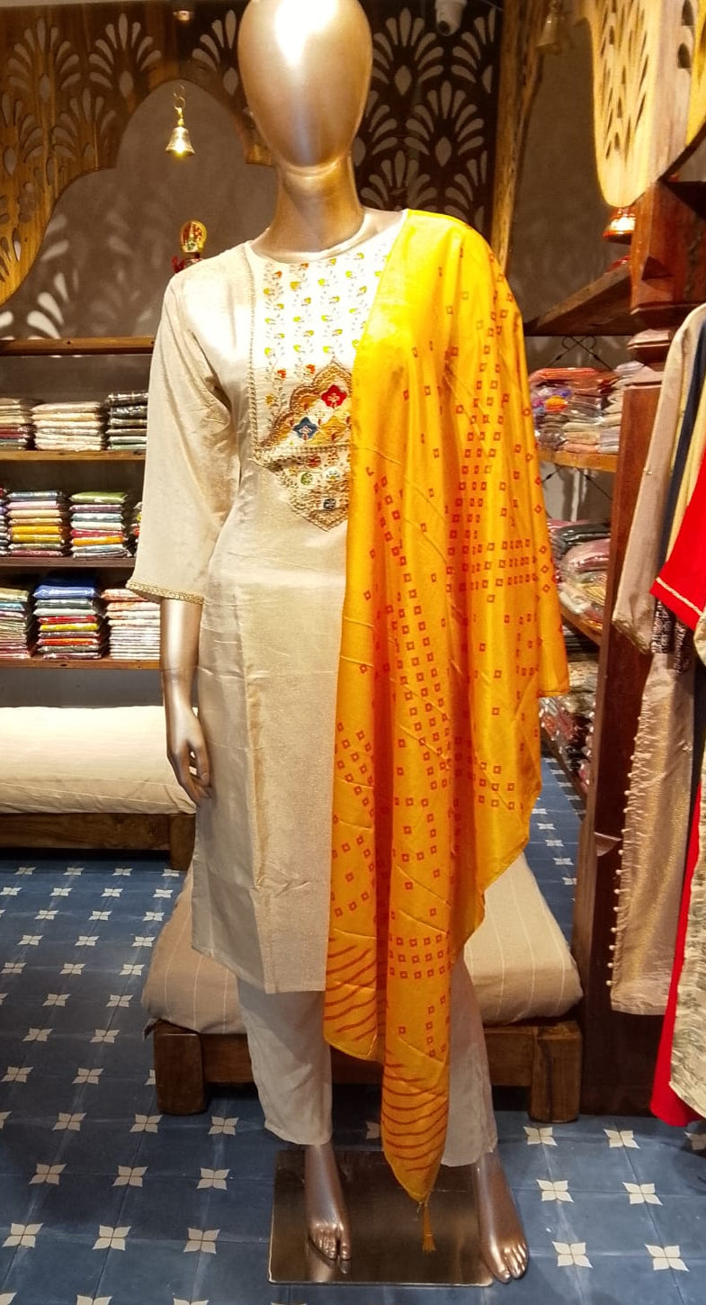 WHITE  COLOUR SHIMMER SILK 3 PCS SET